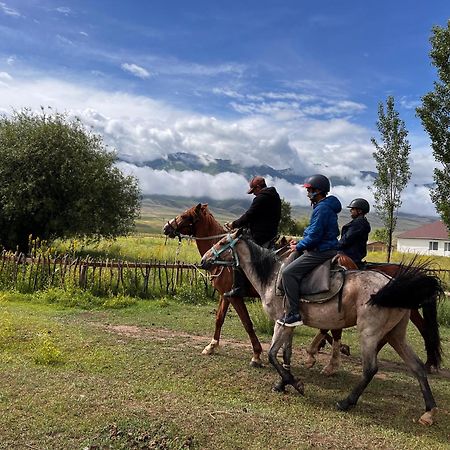 Kyzart Hotel & Horse Tours Bagysh ภายนอก รูปภาพ