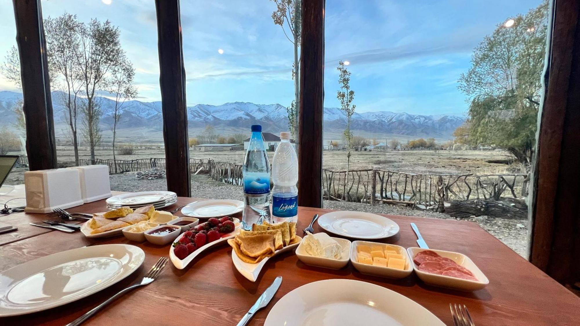 Kyzart Hotel & Horse Tours Bagysh ภายนอก รูปภาพ